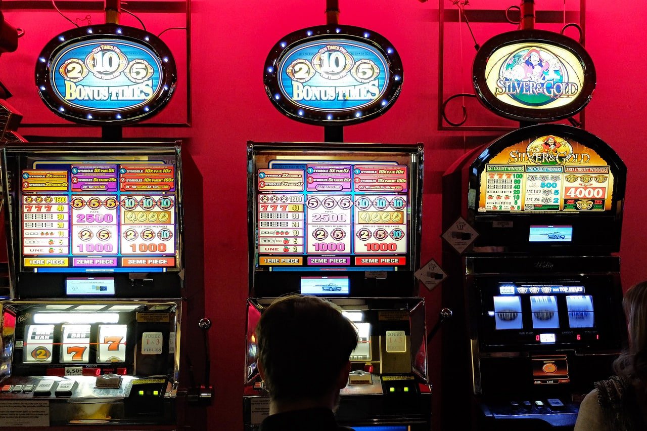 Playtech live-dealer blackjack game on inatogrl mobile